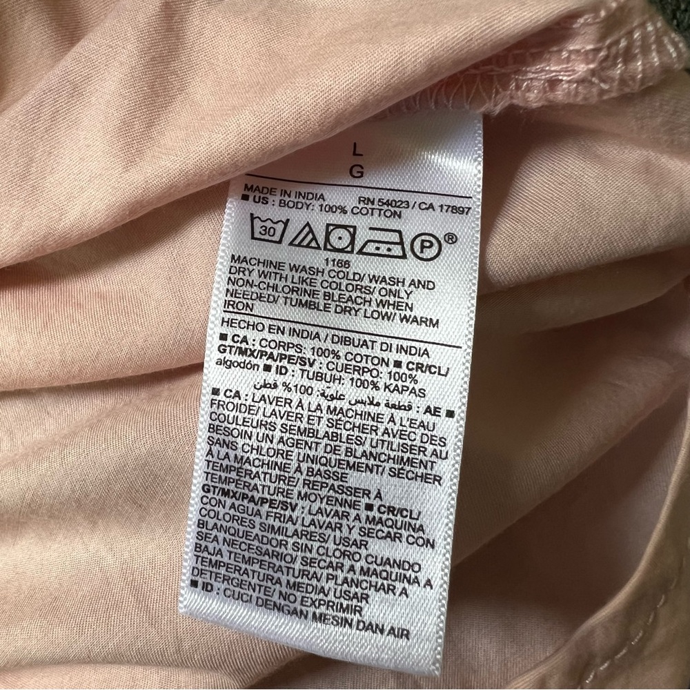 OLD NAVY Salmon Pink Long-Sleeve Smocked Cotton Poplin Button Down Blouse Shirt - Picture 13 of 13